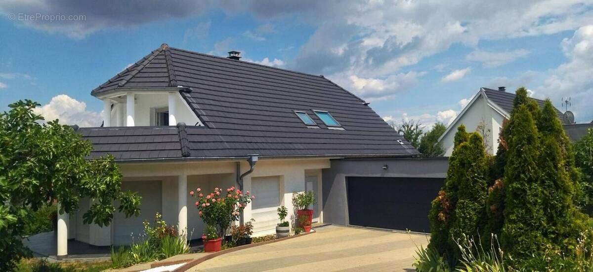 Maison à MORSCHWILLER-LE-BAS