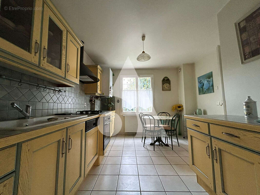 Maison à SAINT-GERMAIN-SUR-MORIN