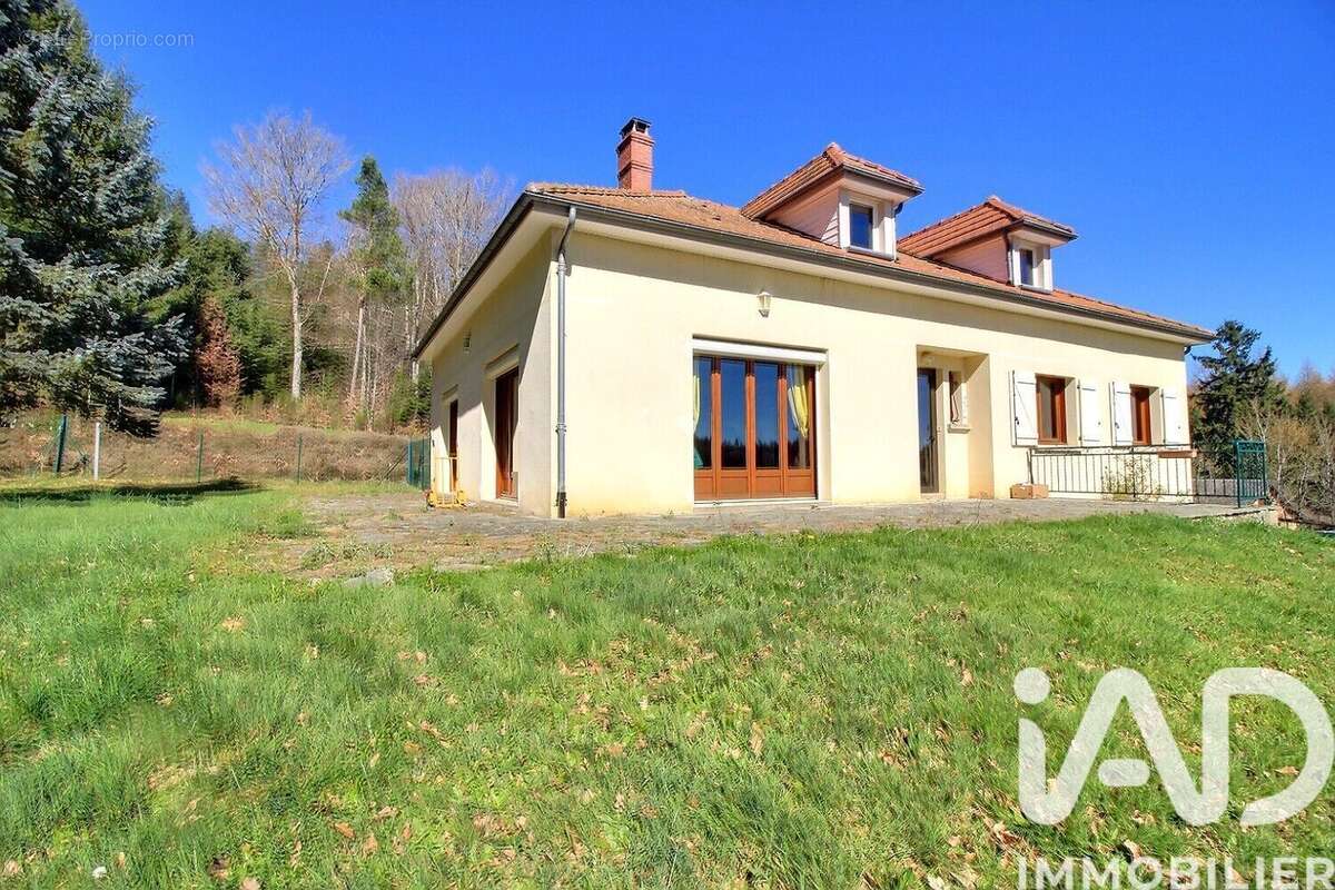 Maison 140 m² à Villosanges  - photo 2