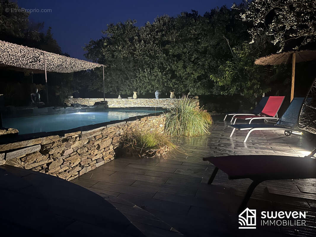 Maison à VILLELONGUE-DELS-MONTS