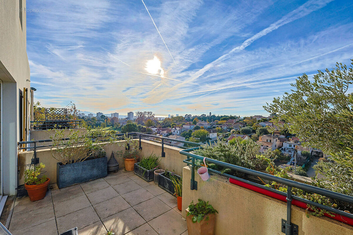 Appartement à MARSEILLE-14E