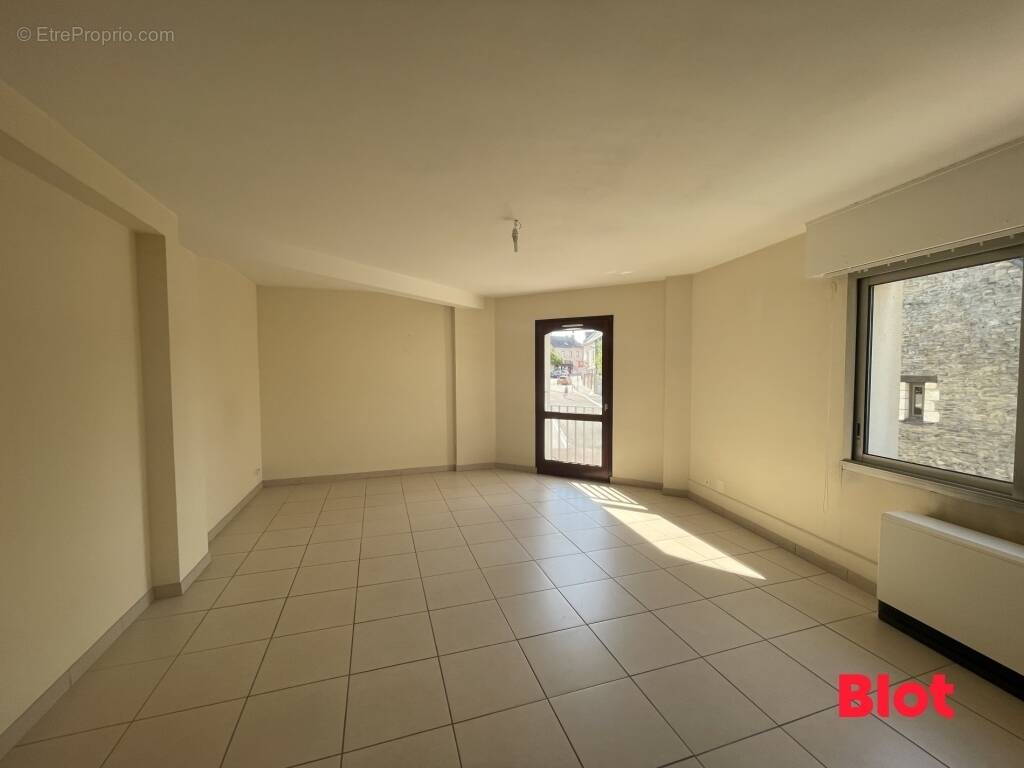Appartement à VERN-SUR-SEICHE