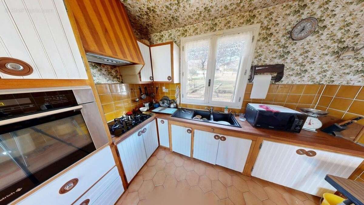 Photo 2 - Maison à FORCALQUIER