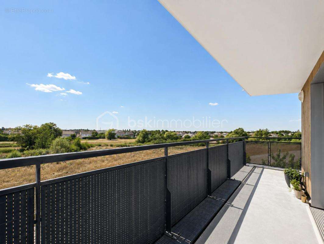 Appartement 3 chambres avec balcon et 3 places de parking - photo 5