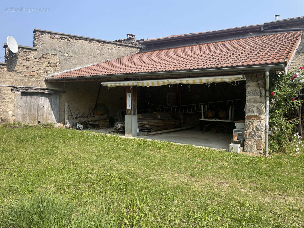 Maison à SAINT-JEAN-LA-VETRE