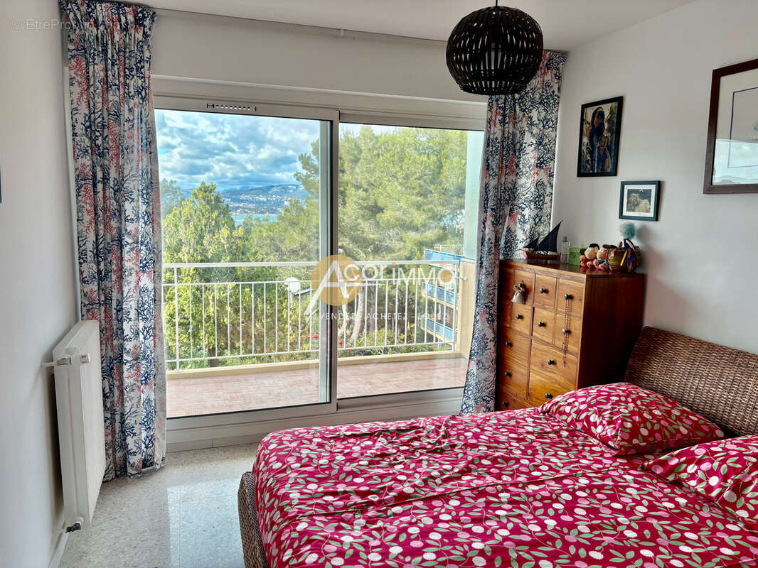Appartement à SAINT-MANDRIER-SUR-MER