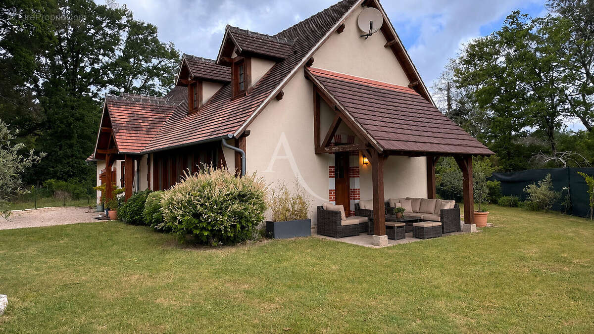 Maison à LA FERTE-IMBAULT