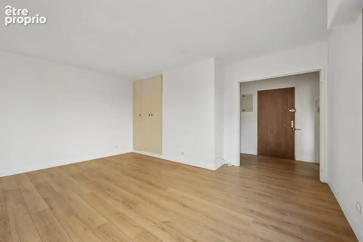 2 pièces 48 m2 - saint-cloud - quartier centre-ville - photo 9