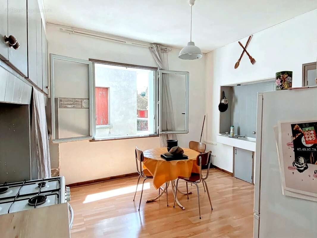 Grande maison de village avec 5 chambres et garage - photo 3