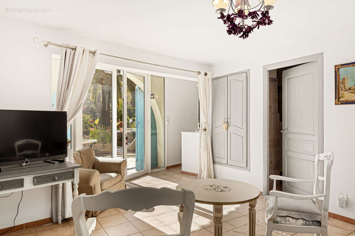 Maison à LE ROURET