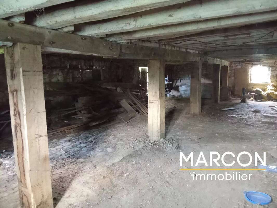 Maison à SAINTE-FEYRE