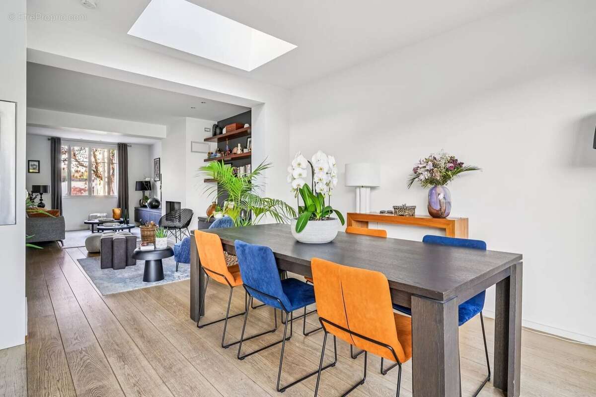 Maison à SAINT-MAUR-DES-FOSSES