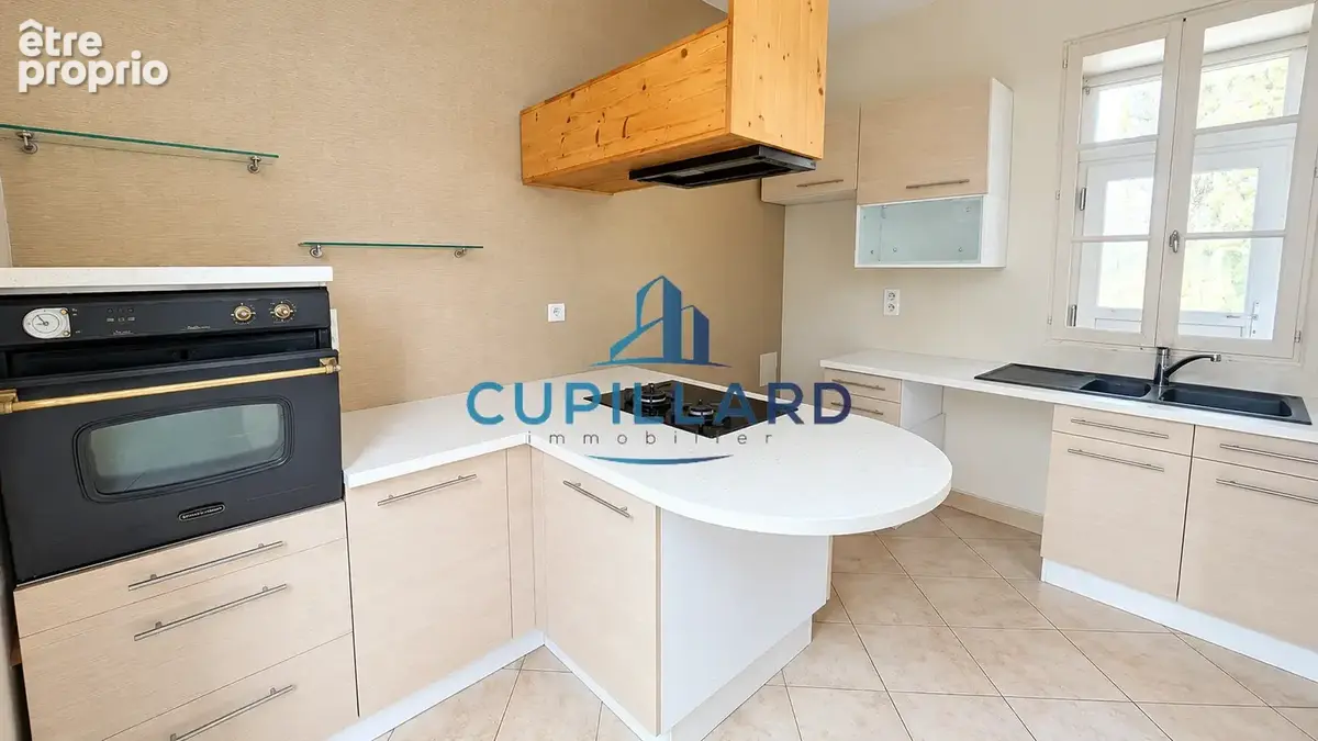 Appartement avec jardin, terrasse et garage, très jolie vue - photo 5