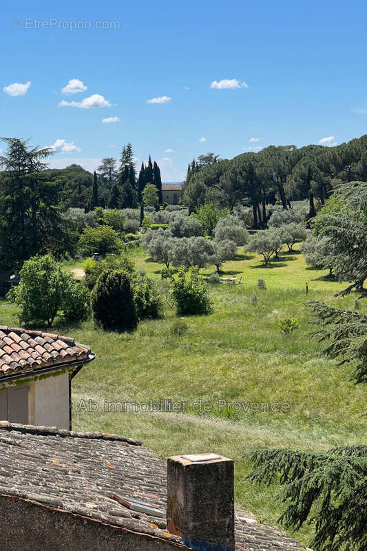 Appartement à LOURMARIN