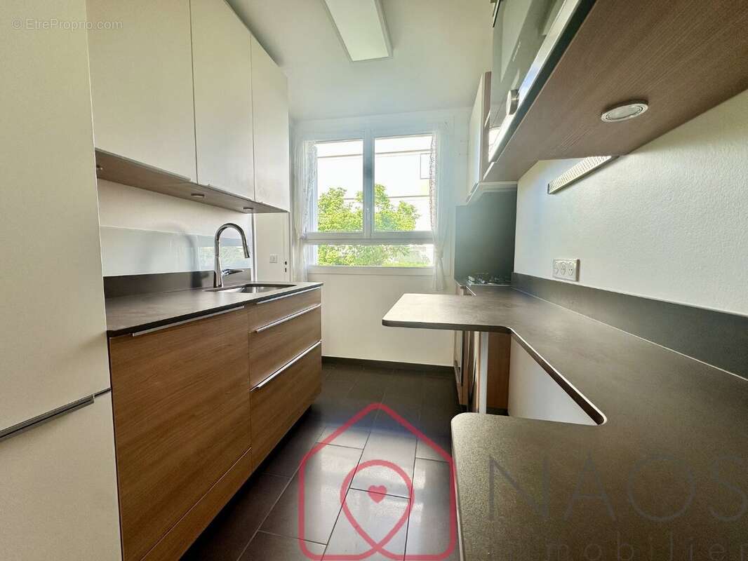 Appartement à LE PLESSIS-ROBINSON
