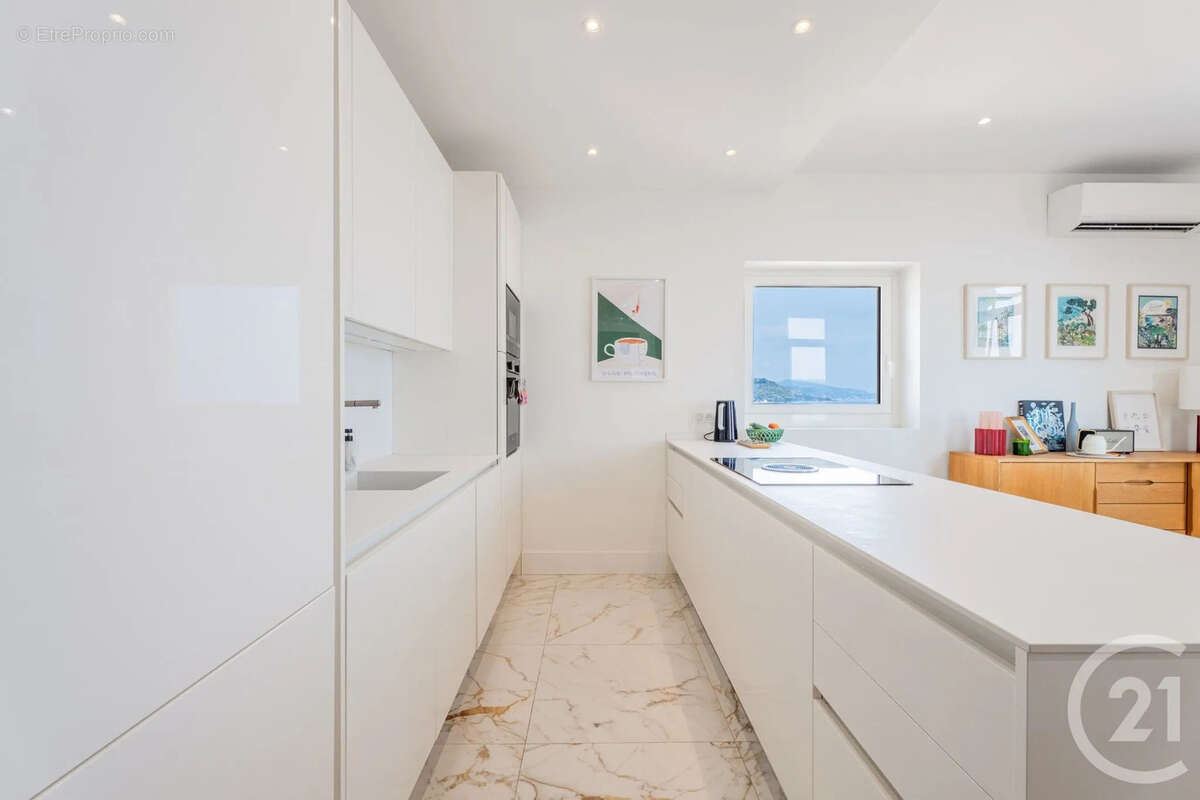 Appartement 87 m² à Menton  - photo 8