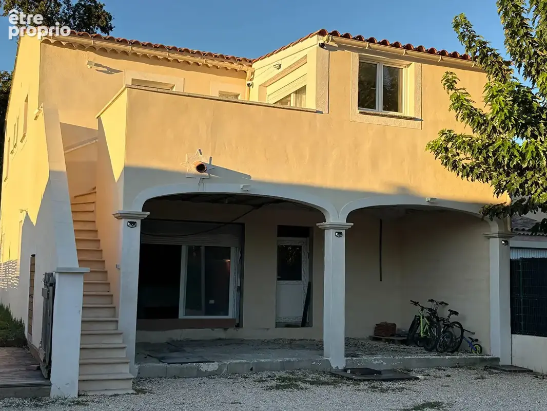 Maison Vedene 4 pièce(s) 155 m2 - photo 1