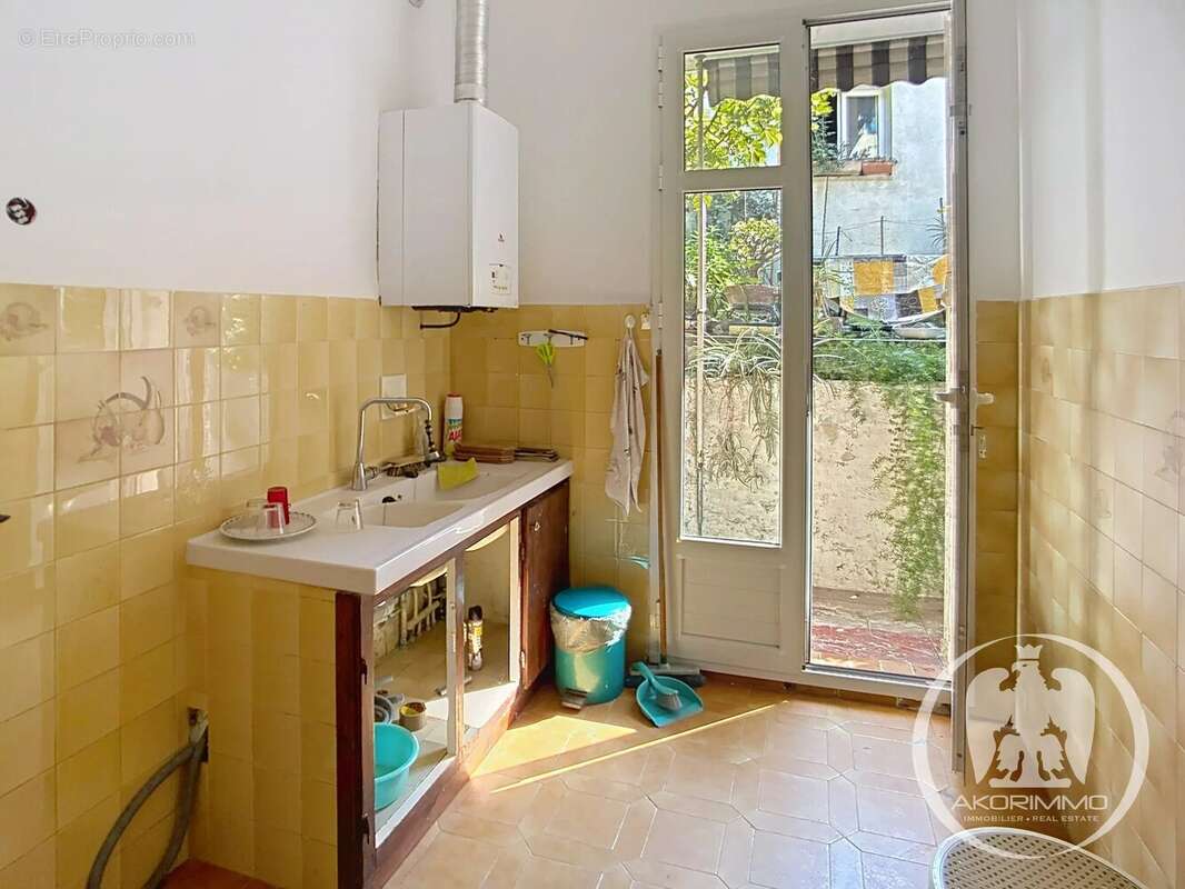 Appartement villa de 85 m² à Saint Sylvestre, Nice - photo 11