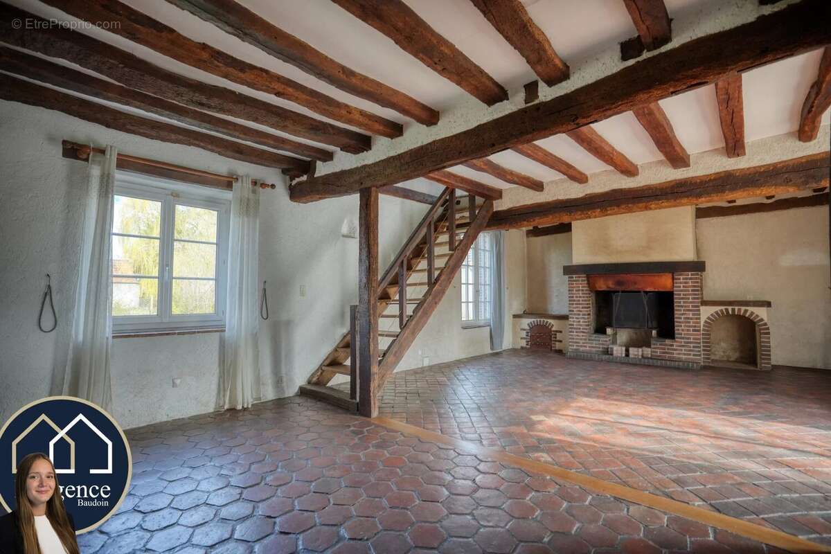 Maison 207 m² à Tremblay-Les-Villages  - photo 3
