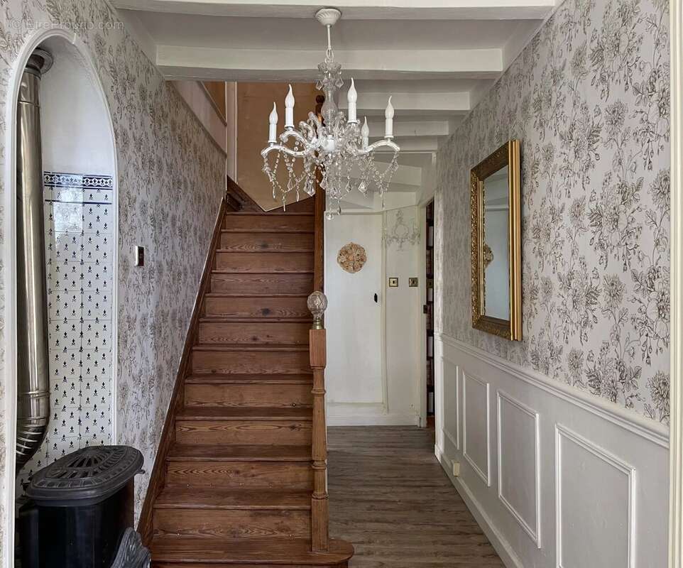 Maison à LA CROIX-COMTESSE