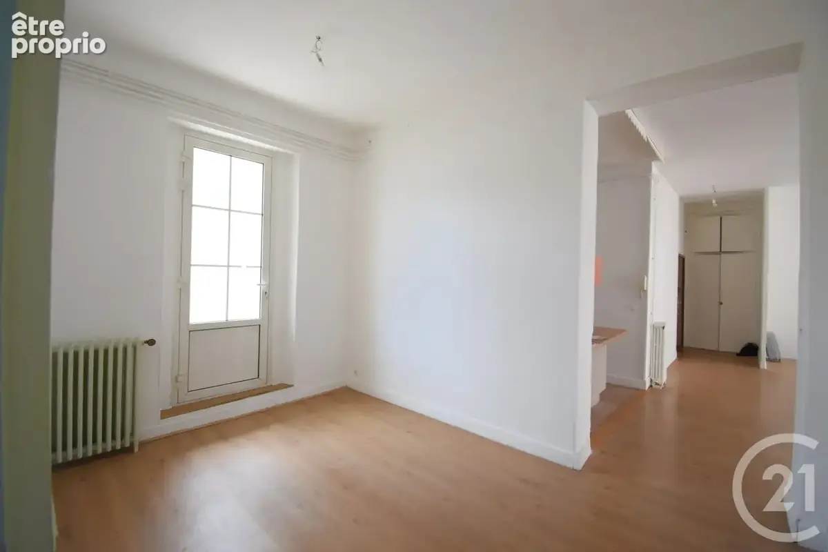 Appartement 113 m² à Vichy  - photo 9