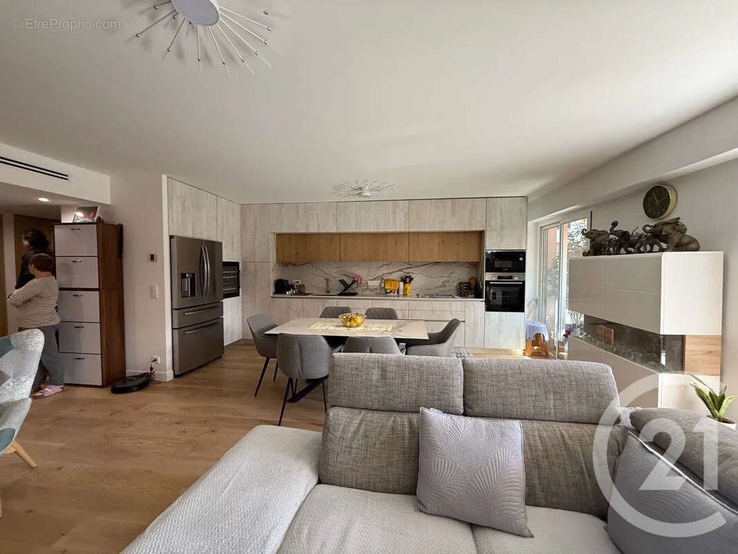 Appartement à ROQUEBRUNE-CAP-MARTIN