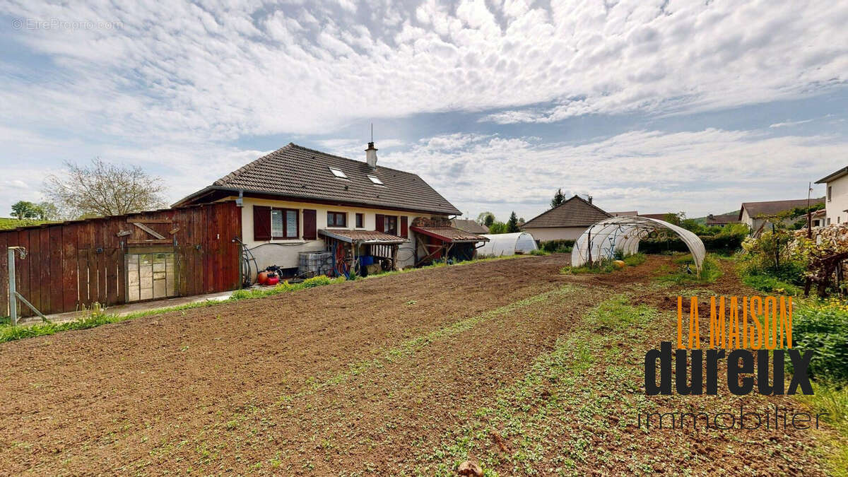 Maison à FONTAIN
