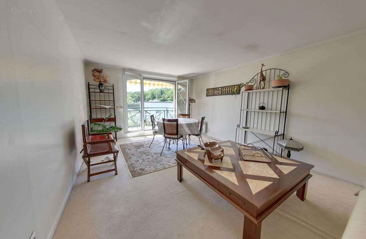 Appartement à NOGENT-SUR-MARNE