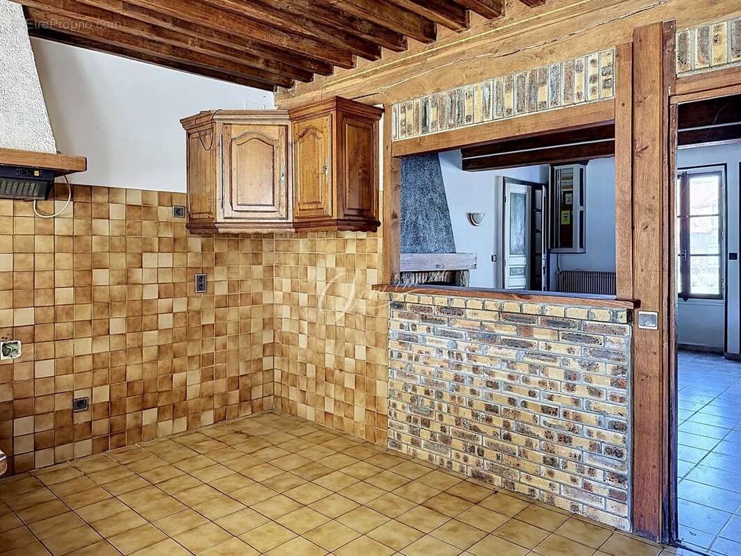 Appartement à LA ROCHE-EN-BRENIL