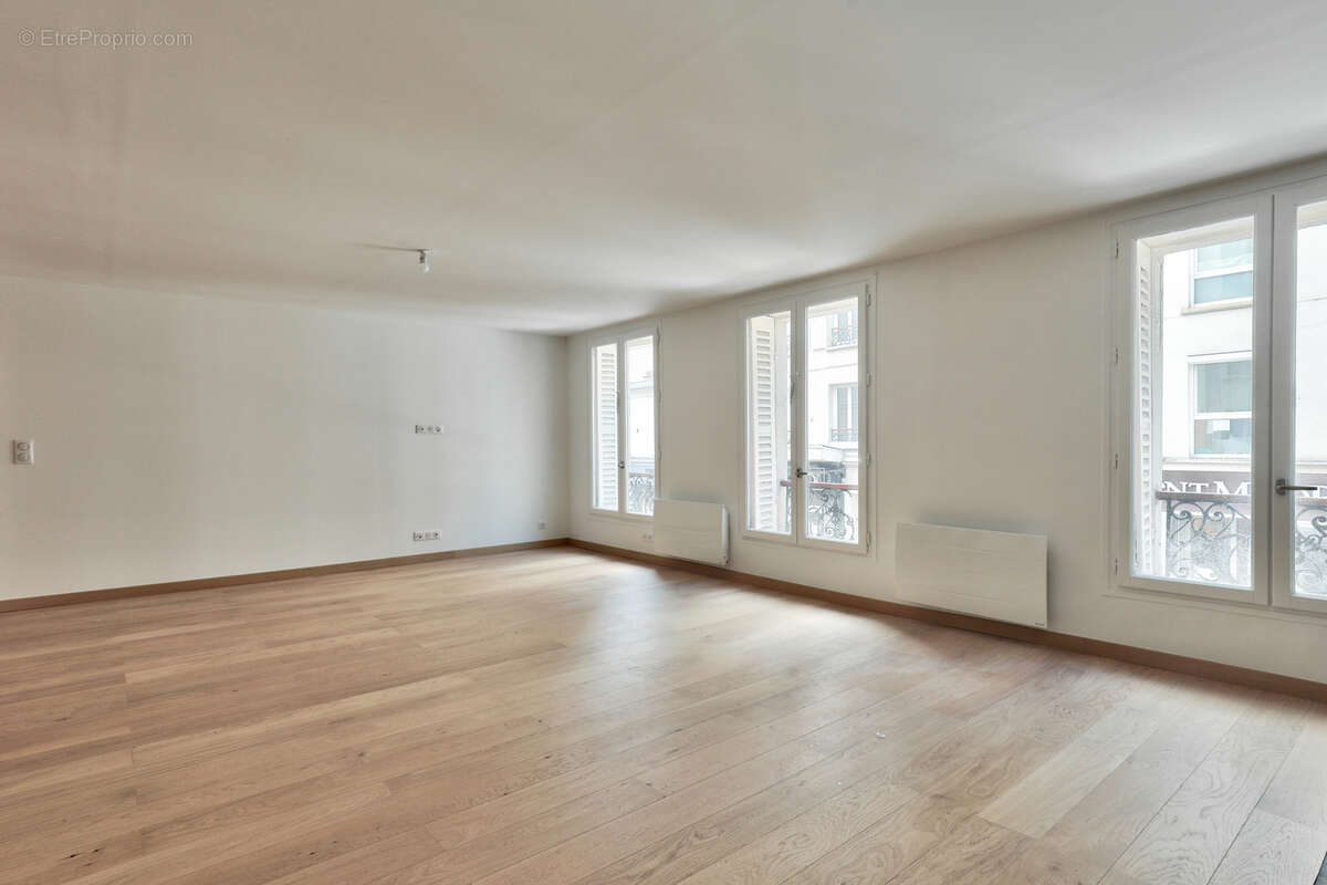 Appartement à LEVALLOIS-PERRET