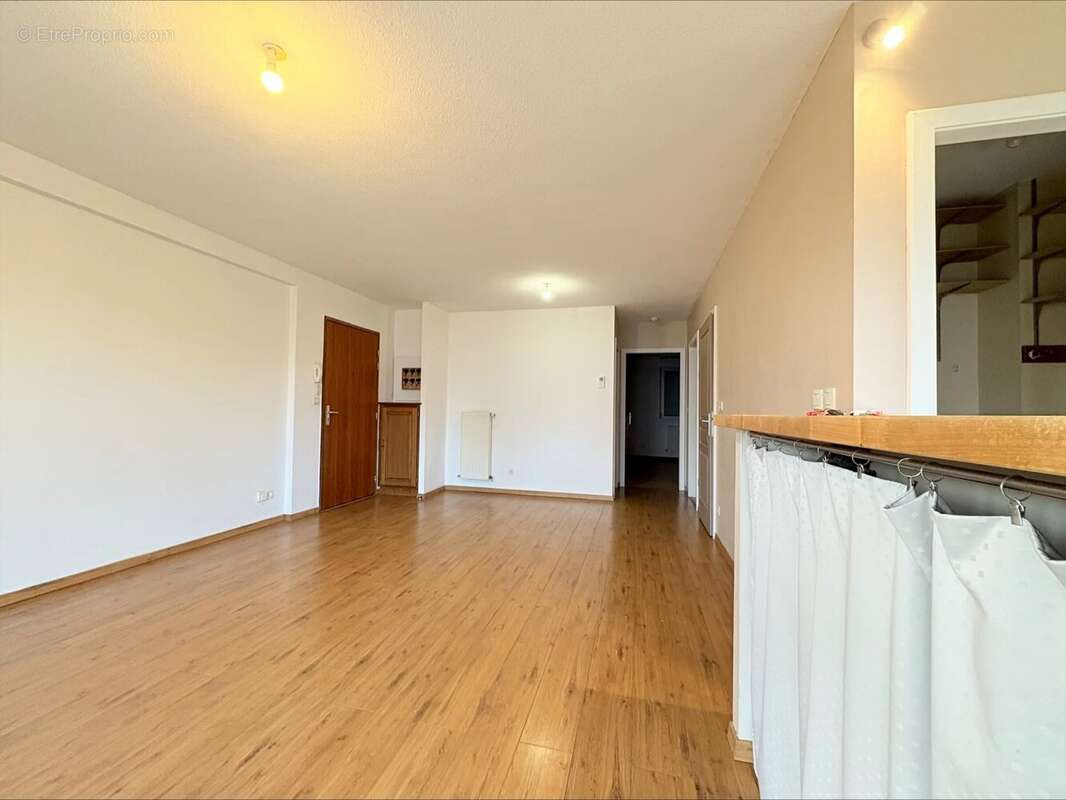 Appartement à OGY