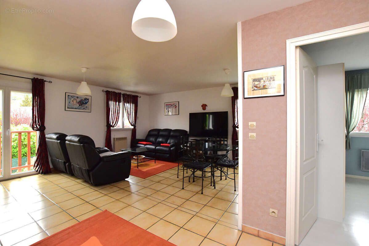 Maison centre de Brives - photo 5