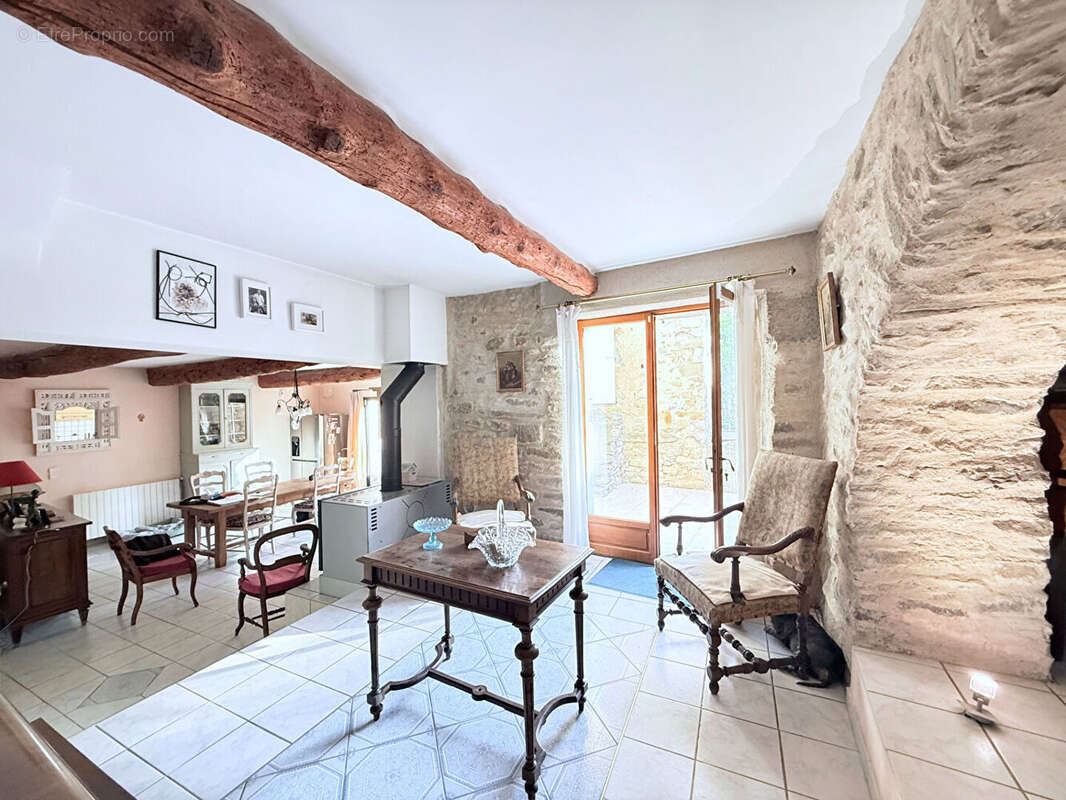 Maison à CESSERAS