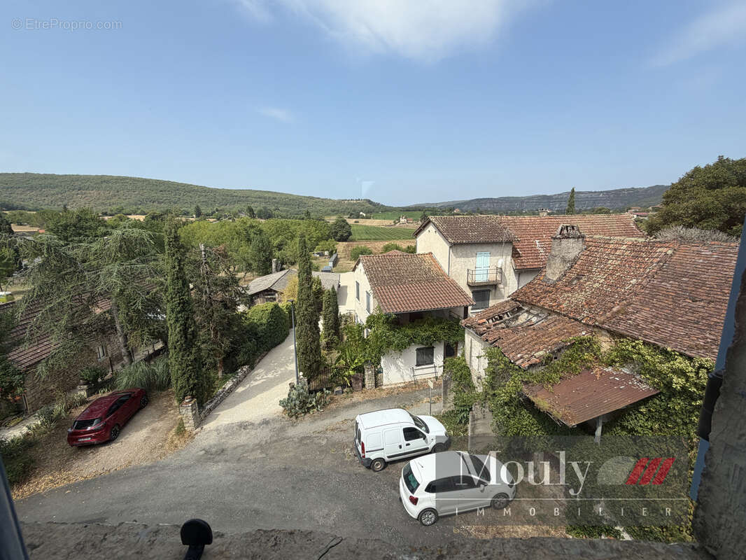 Chateau  avec vue exceptionnelle sur le lot - photo 33
