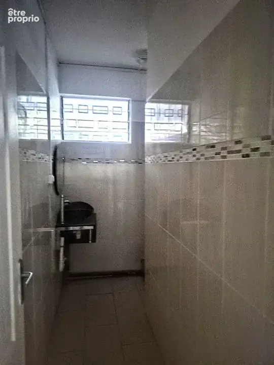 Appt T4 rdc avec un jardin 97400 Saint Denis - photo 5