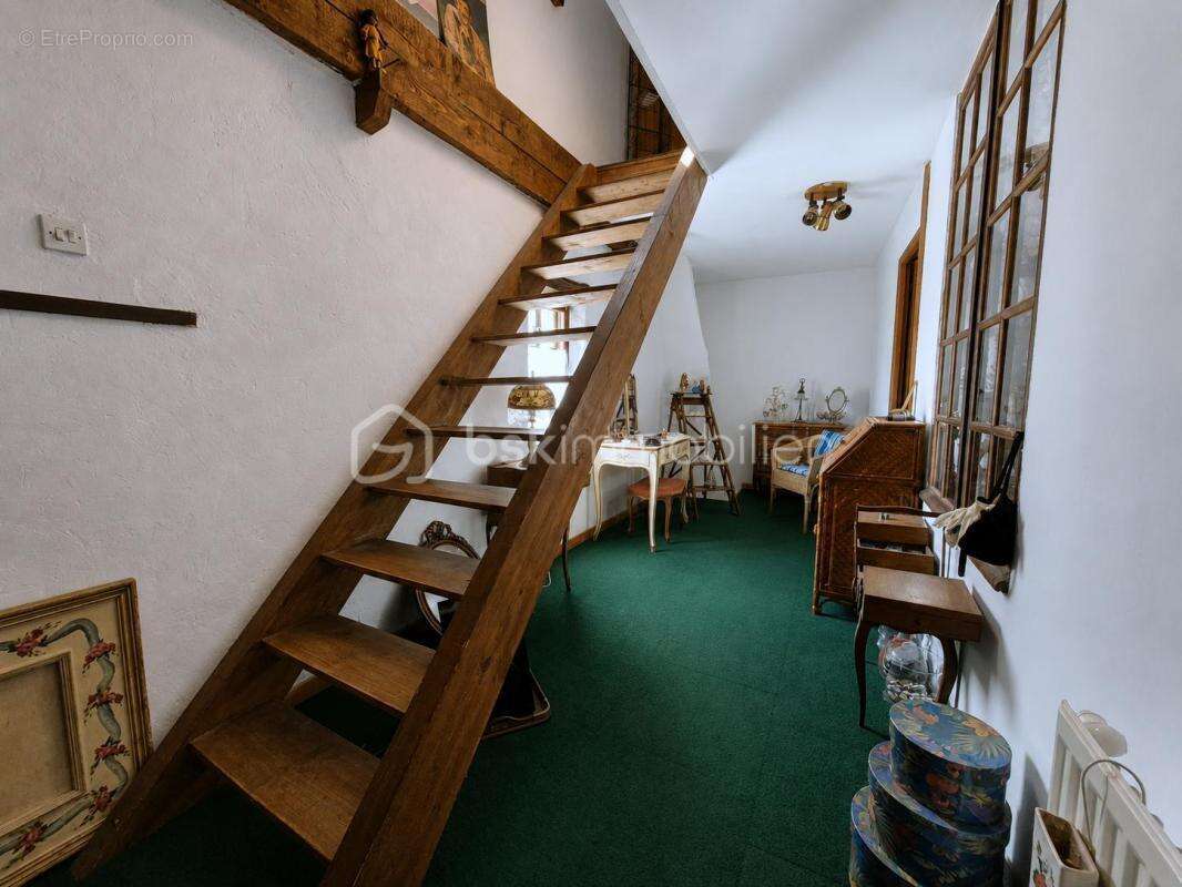 Maison de caractère – Beaux volumes, 3 chambres et jardin - photo 11