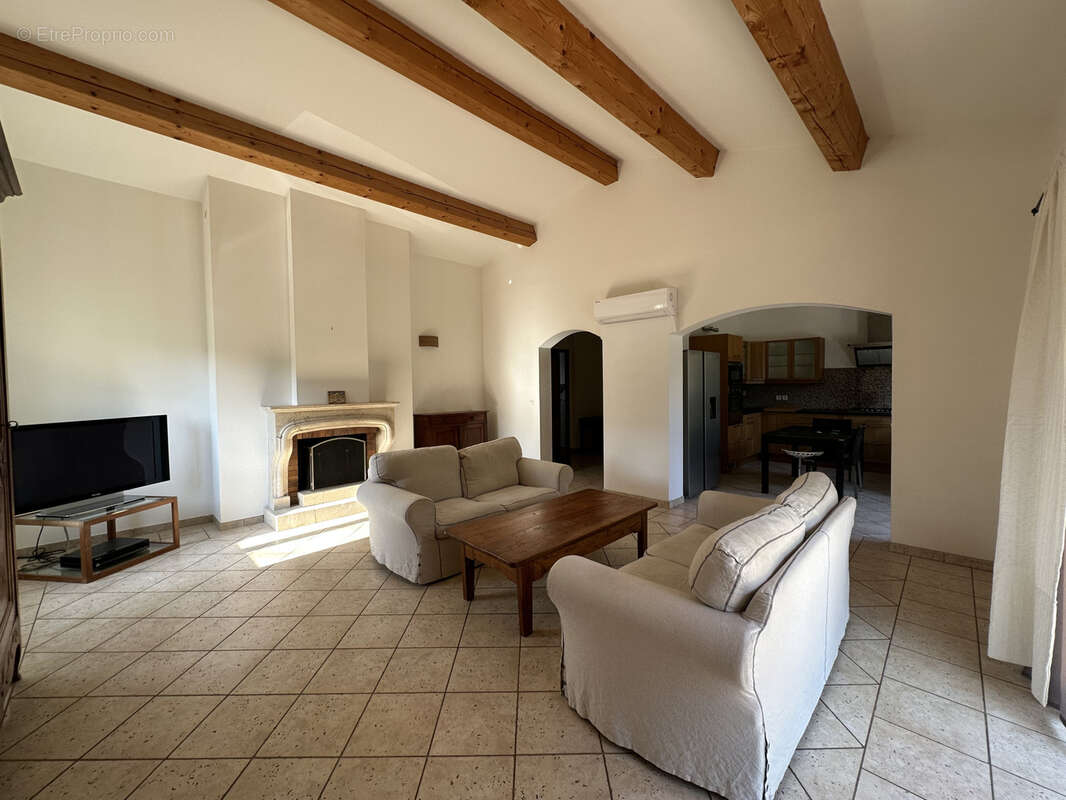 Maison à CUERS