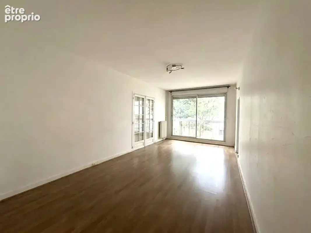 PARIS 20, trois pièces de 73 m2 dans une copropriété de standing - photo 3