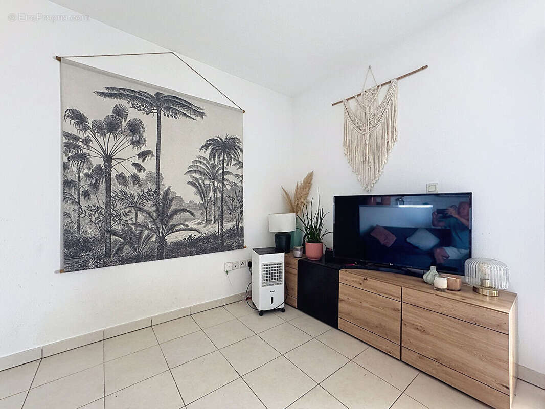 Appartement à PUGET-SUR-ARGENS