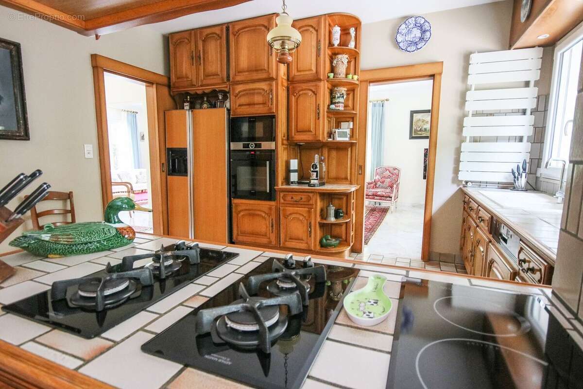 Maison à BARBEZIEUX-SAINT-HILAIRE