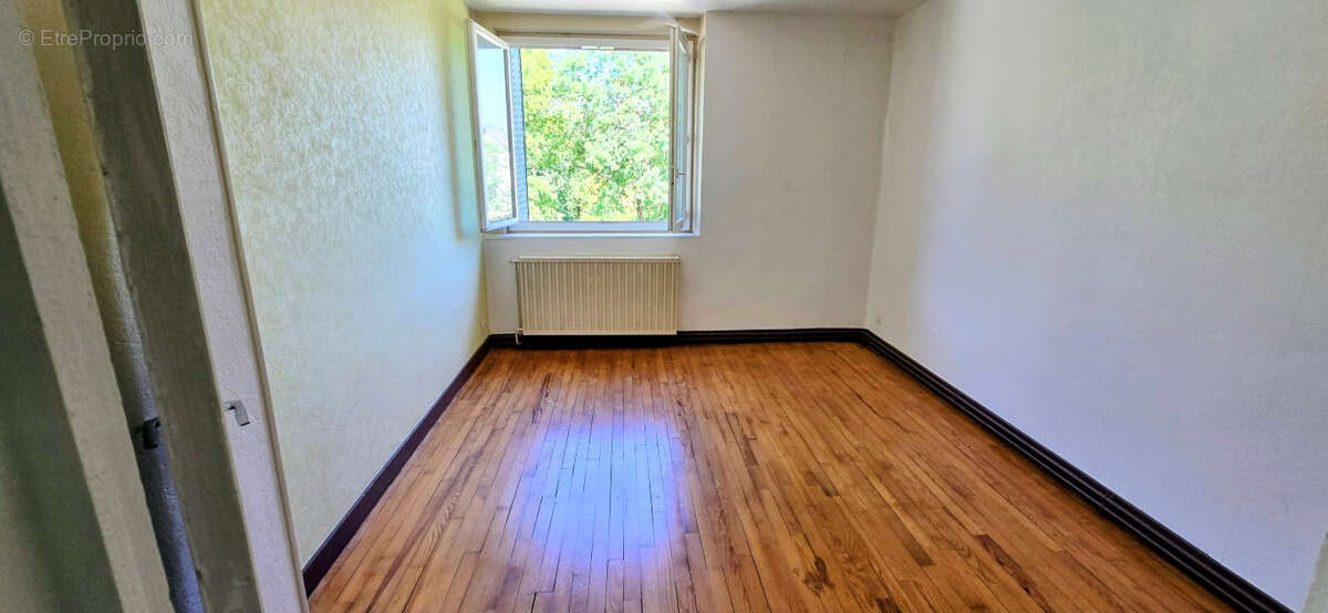 Appartement Gray 3 pièce(s) 61.68 m2 - photo 5