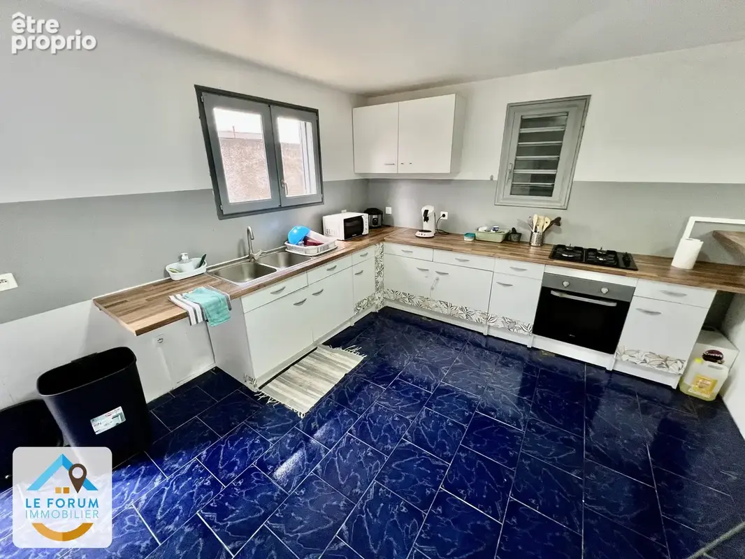 Tampon 97430 - maison t5 + studio - beaux volumes - vue mer - secteur calme - photo 3