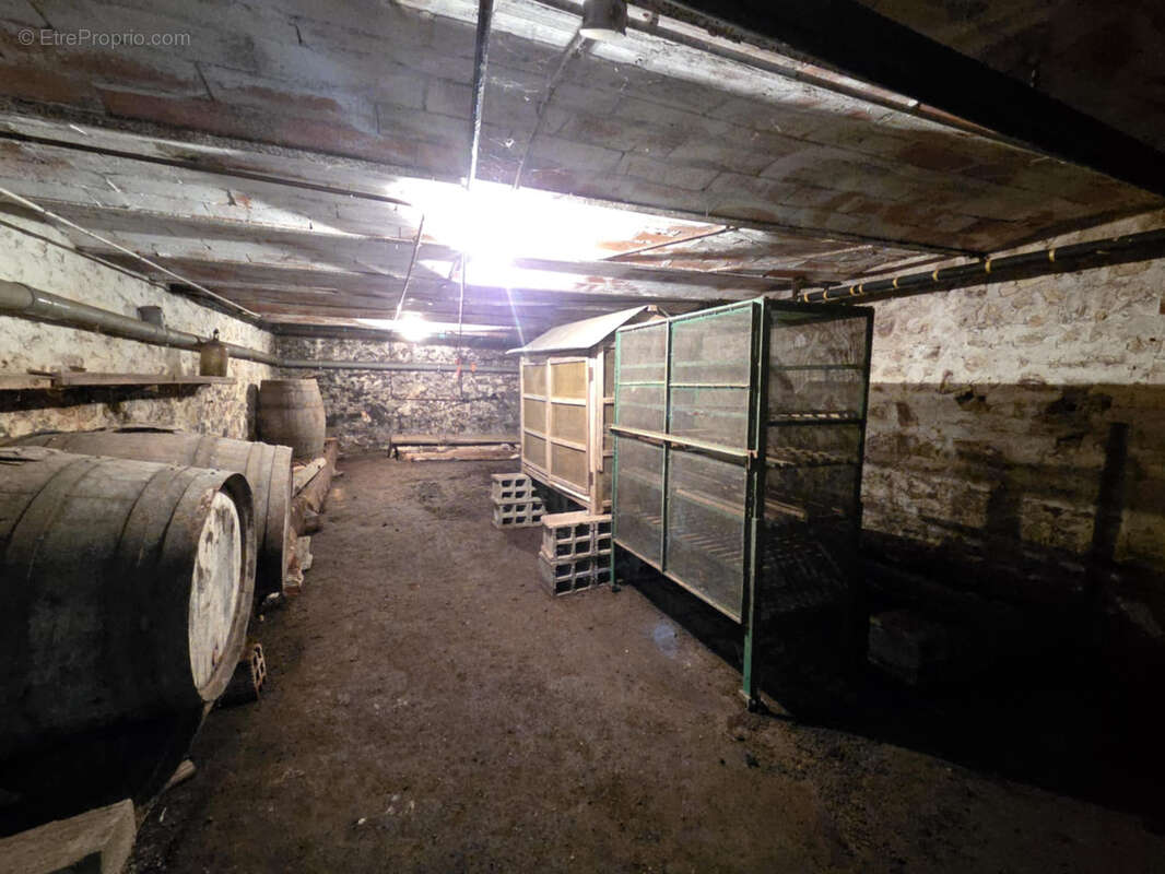 Maison à SAIL-LES-BAINS