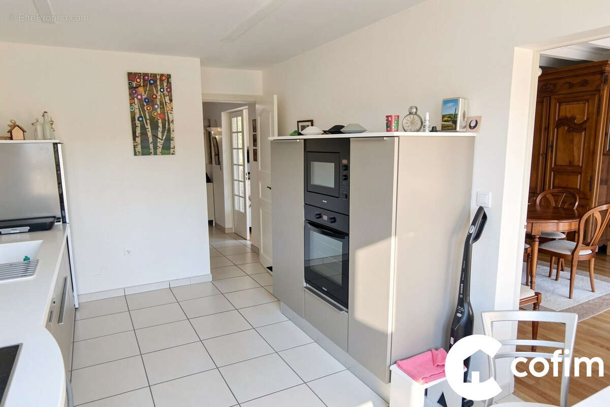 Maison 110 m² à Eysus  - photo 4
