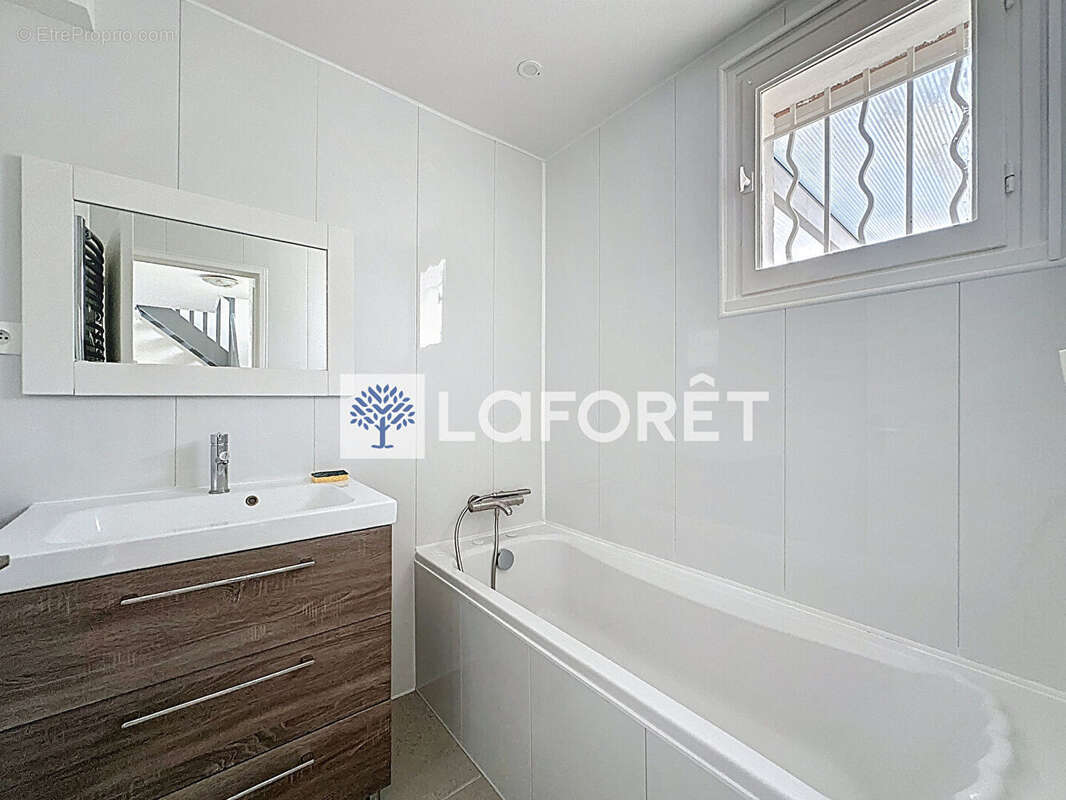 Maison à QUEVREVILLE-LA-POTERIE