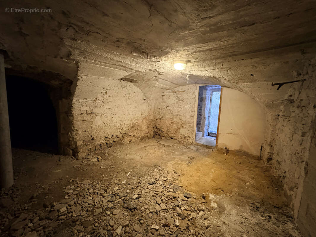 Maison à LA CALMETTE