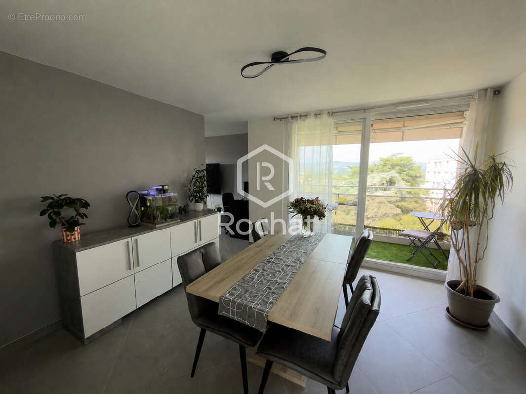 Appartement à LYON-5E