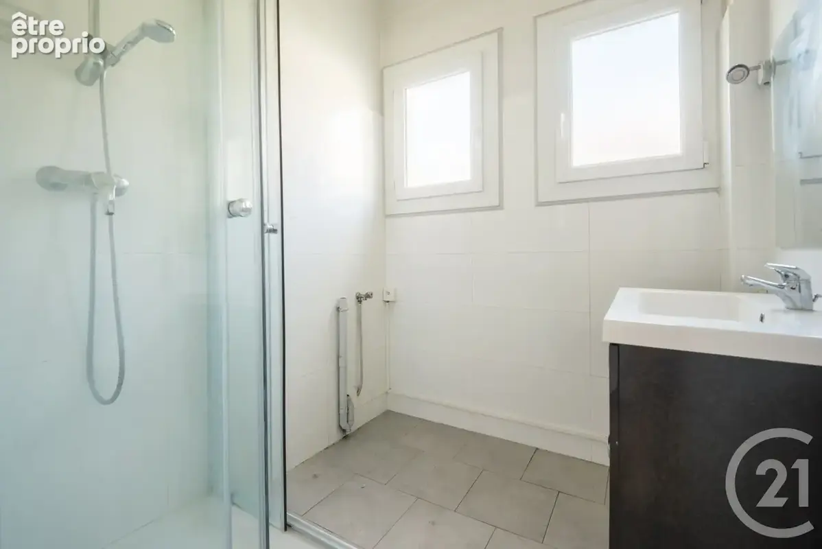Appartement 62 m² à Contes  - photo 6