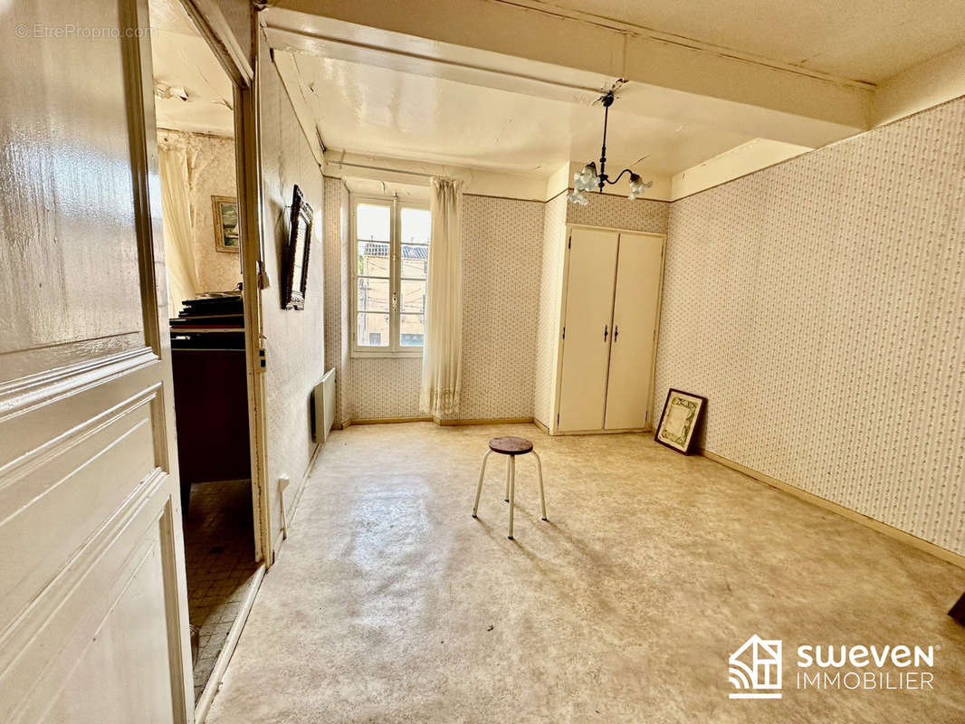 Maison à SAINT-JEAN-LASSEILLE