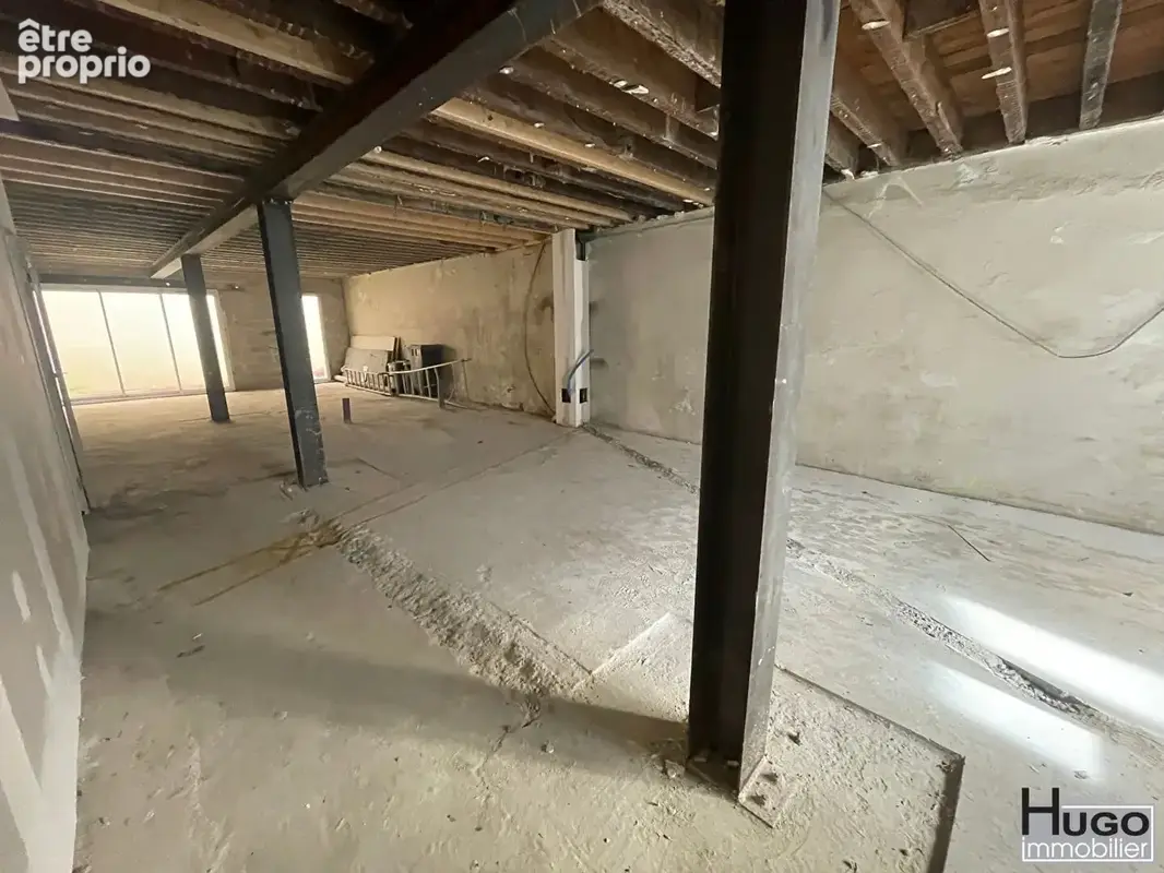 Bordeaux- chartrons- pl picard- 2 lots de 93m² + cour de 13m² a destination commerciale ! - photo 6